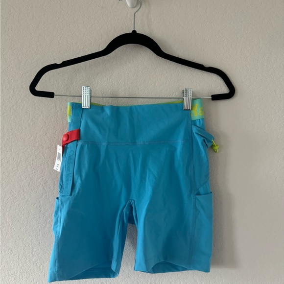 NWT Outdoor Voices x Disney Mickey Snacks Short Blue - Picture 7 of 10